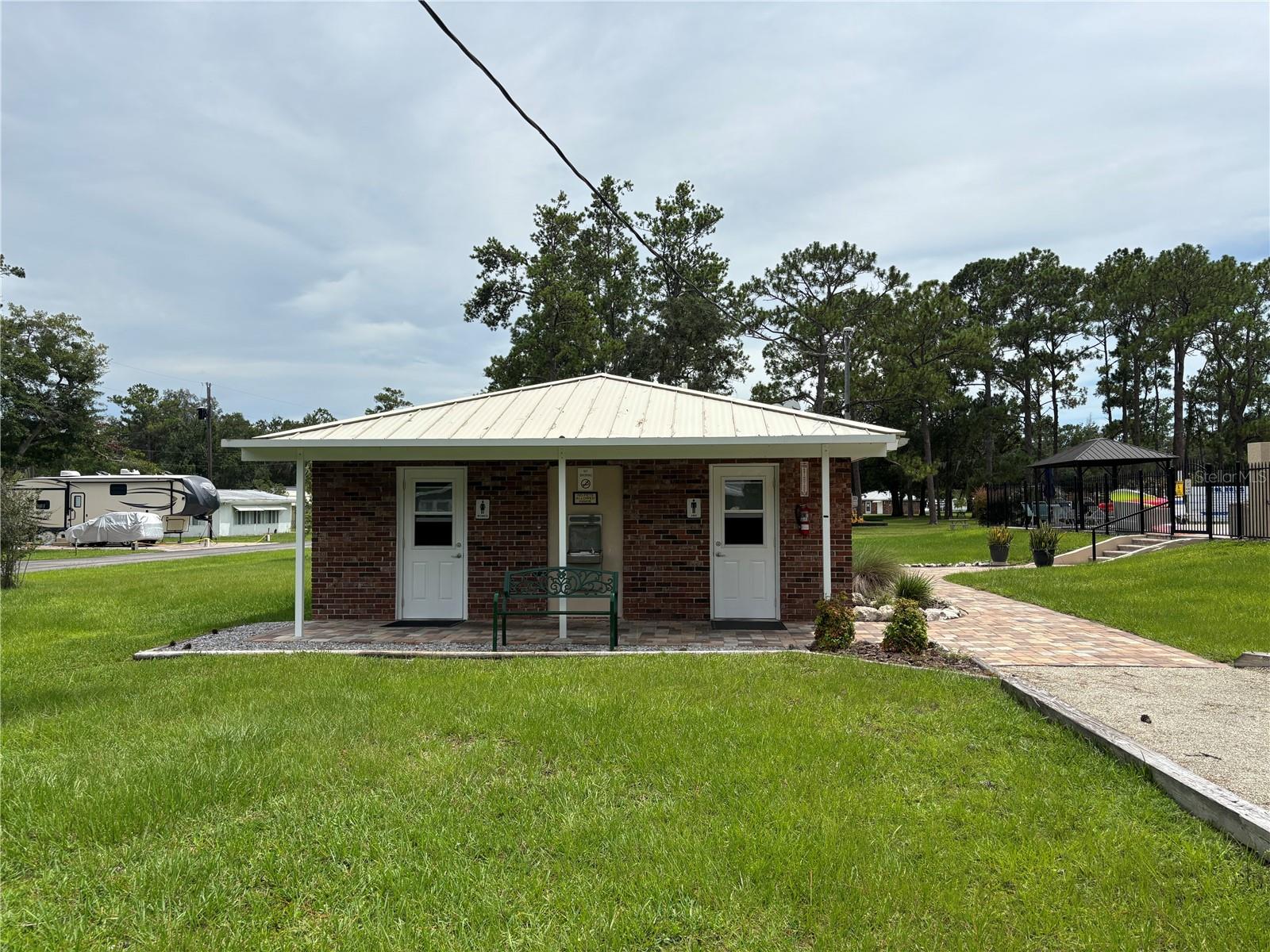 Image 43 of 49 For 2092 Culbreath Road D21