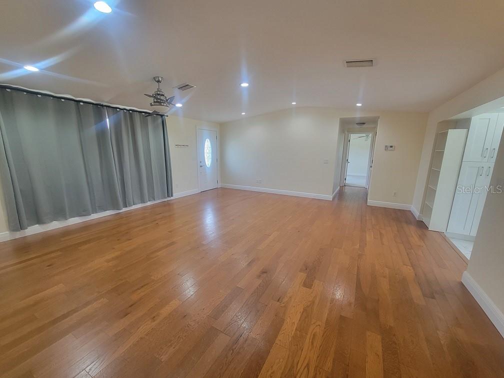 Image 3 of 27 For 20847 Lake Patience Road