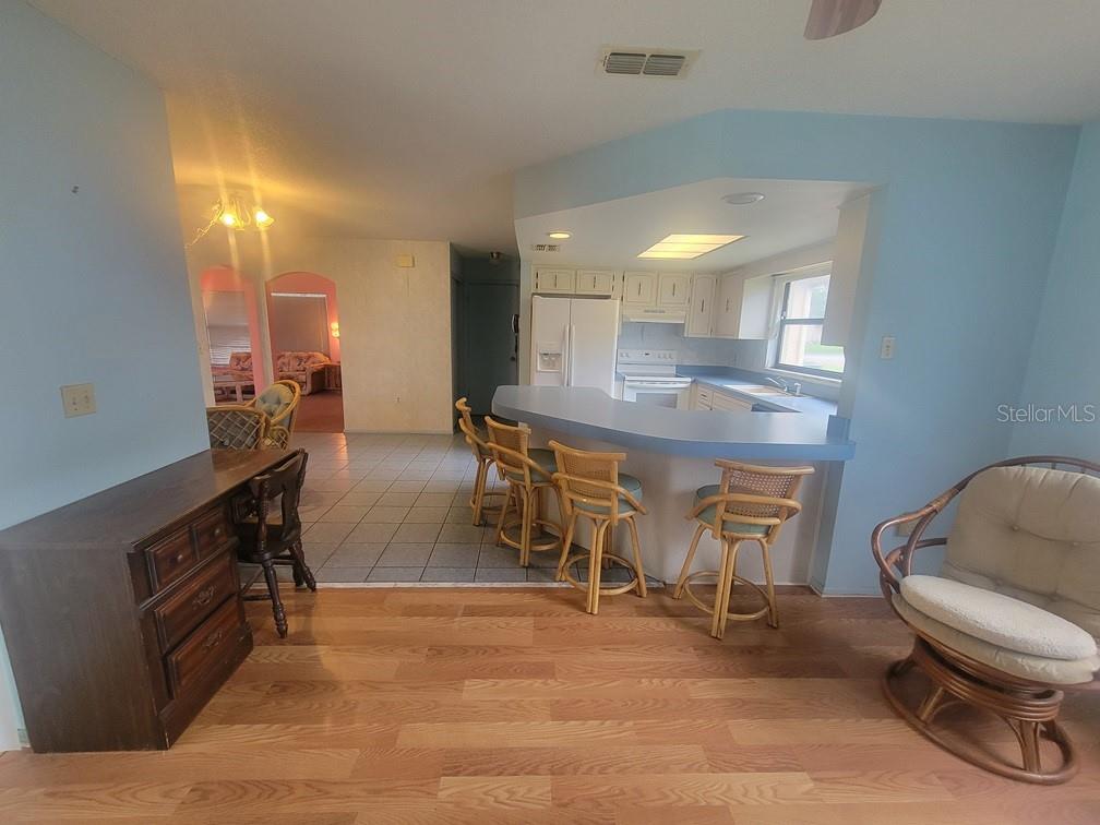 Image 10 of 33 For 8002 Wooden Drive