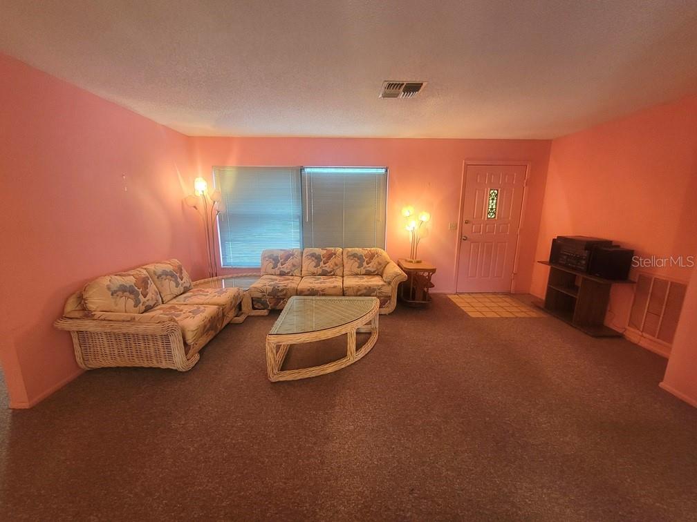 Image 4 of 33 For 8002 Wooden Drive