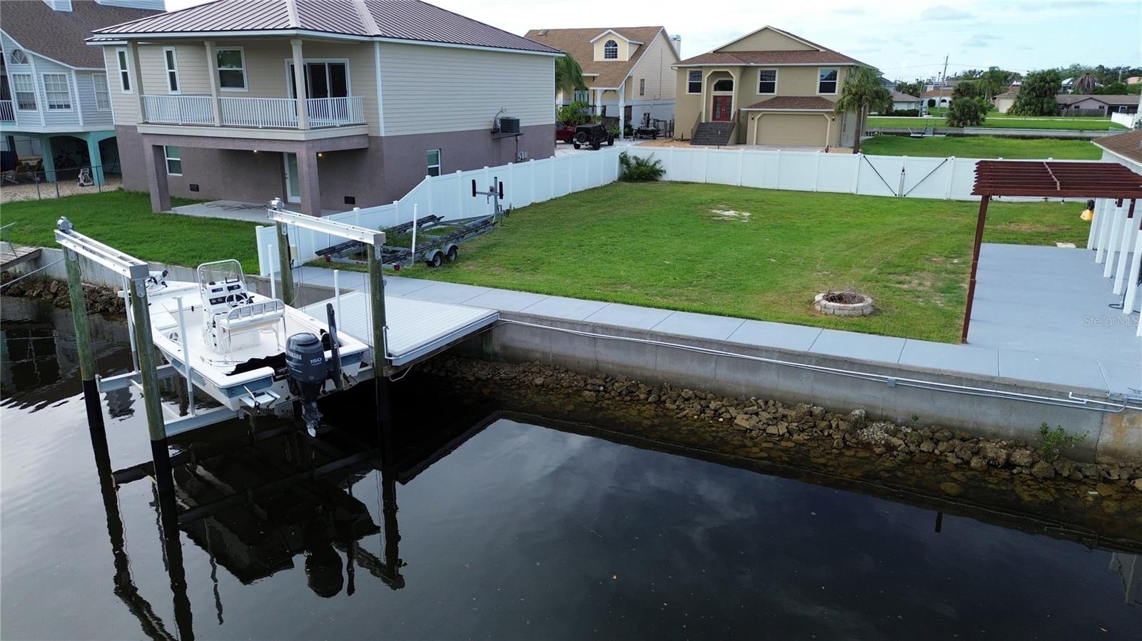 Image 10 of 49 For 7400 Islander Lane