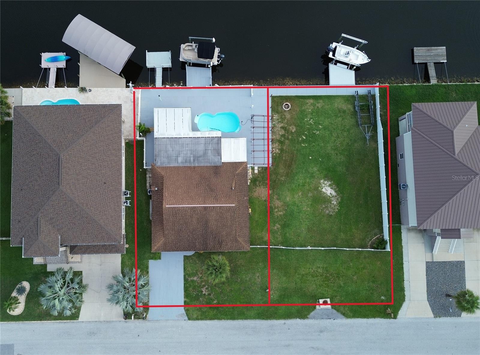 Image 3 of 49 For 7400 Islander Lane