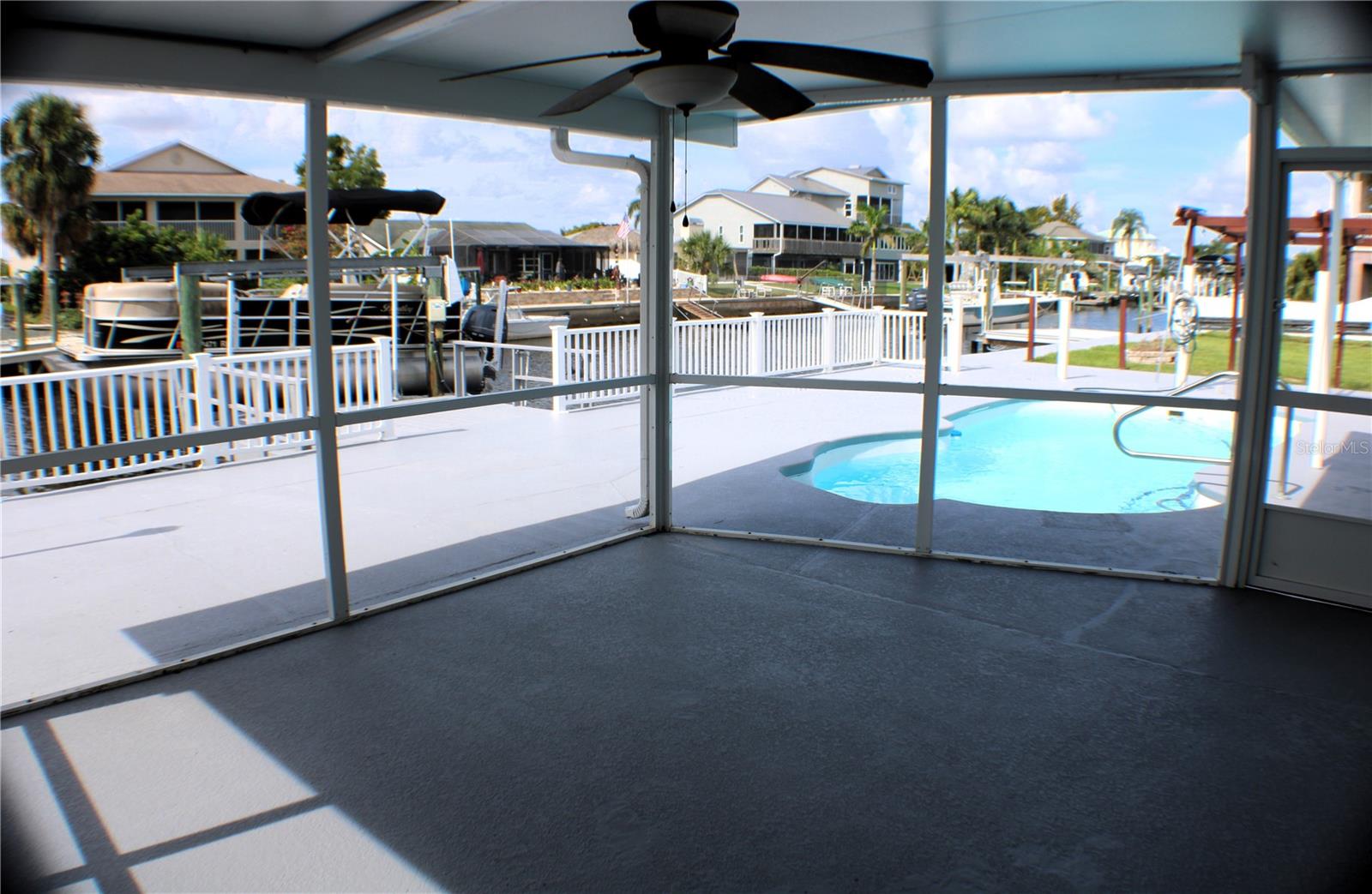 Image 31 of 49 For 7400 Islander Lane
