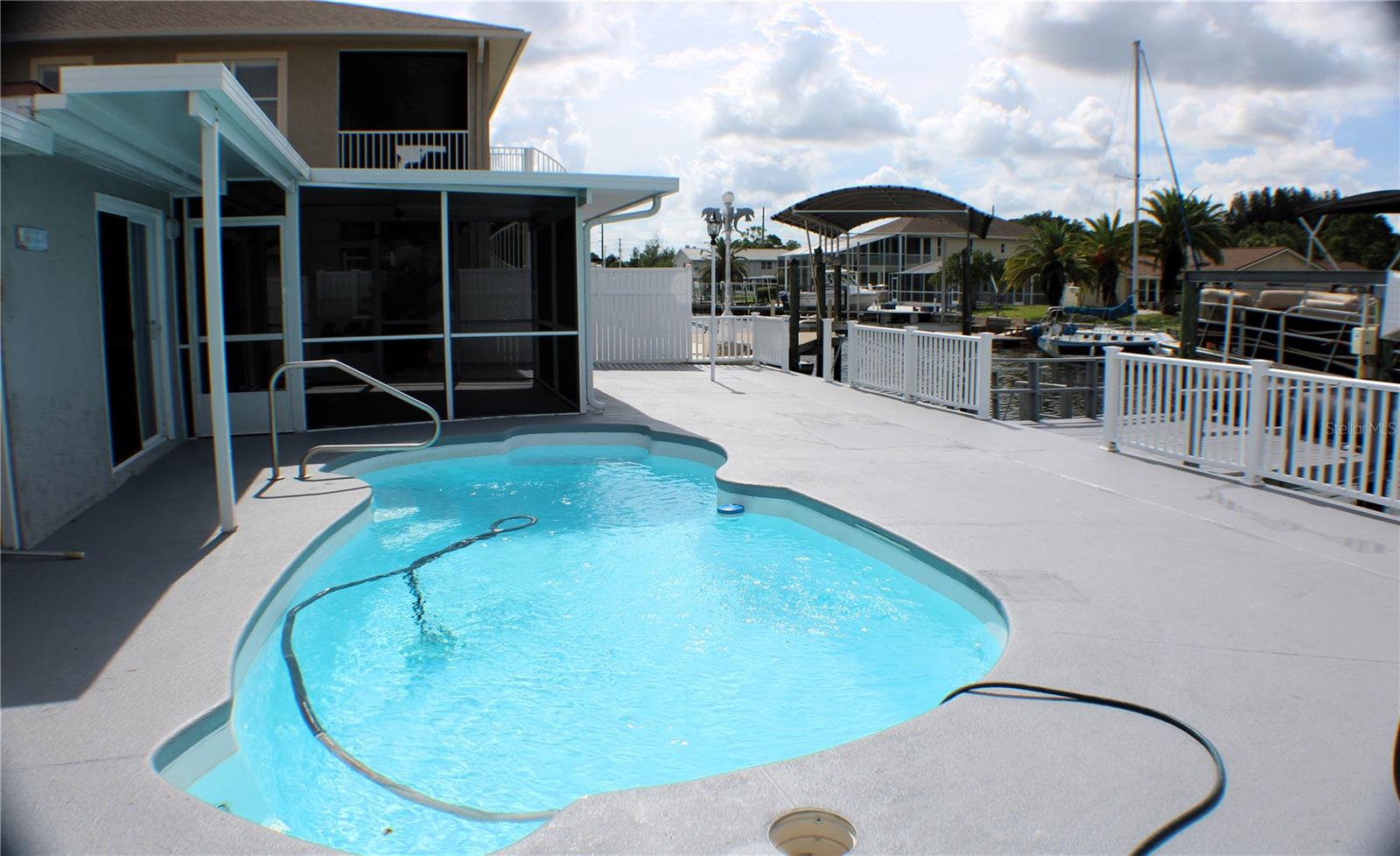 Image 34 of 49 For 7400 Islander Lane