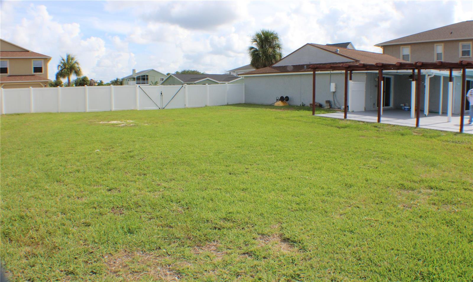 Image 46 of 49 For 7400 Islander Lane