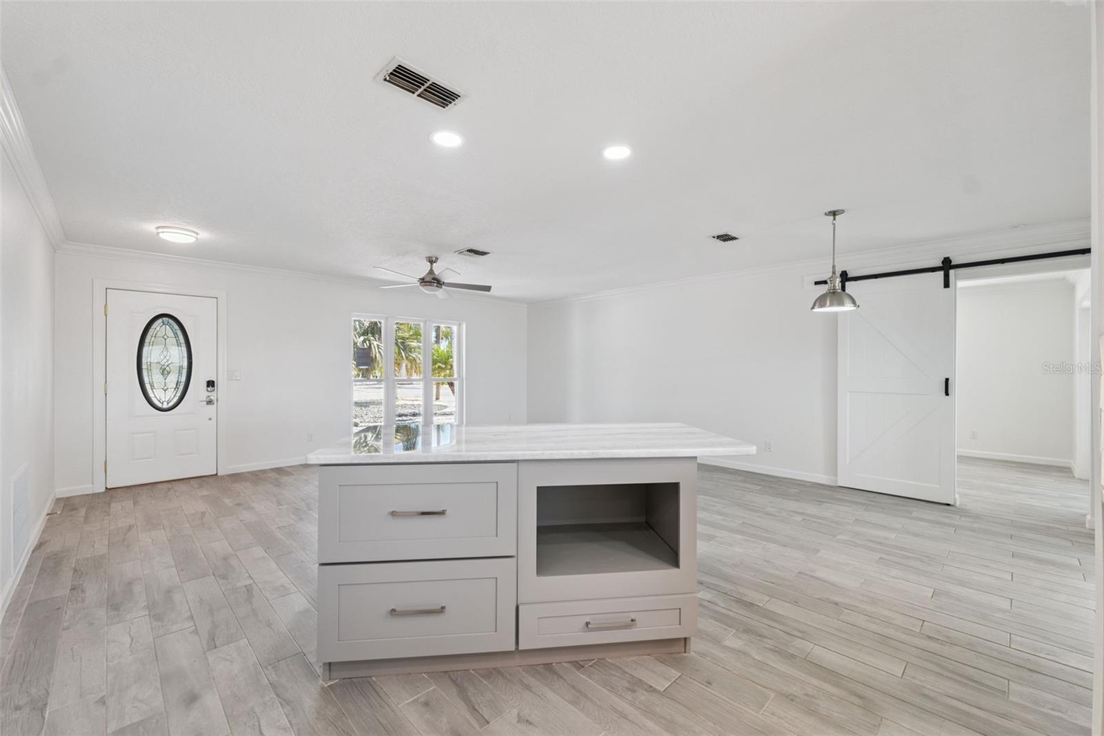 Image 12 of 60 For 6637 Driftwood Drive