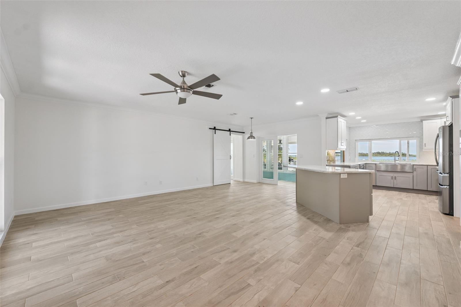 Image 9 of 60 For 6637 Driftwood Drive