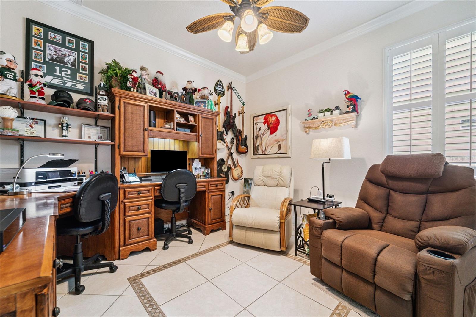 Listing photo id 26 for 4375 Caliquen Drive