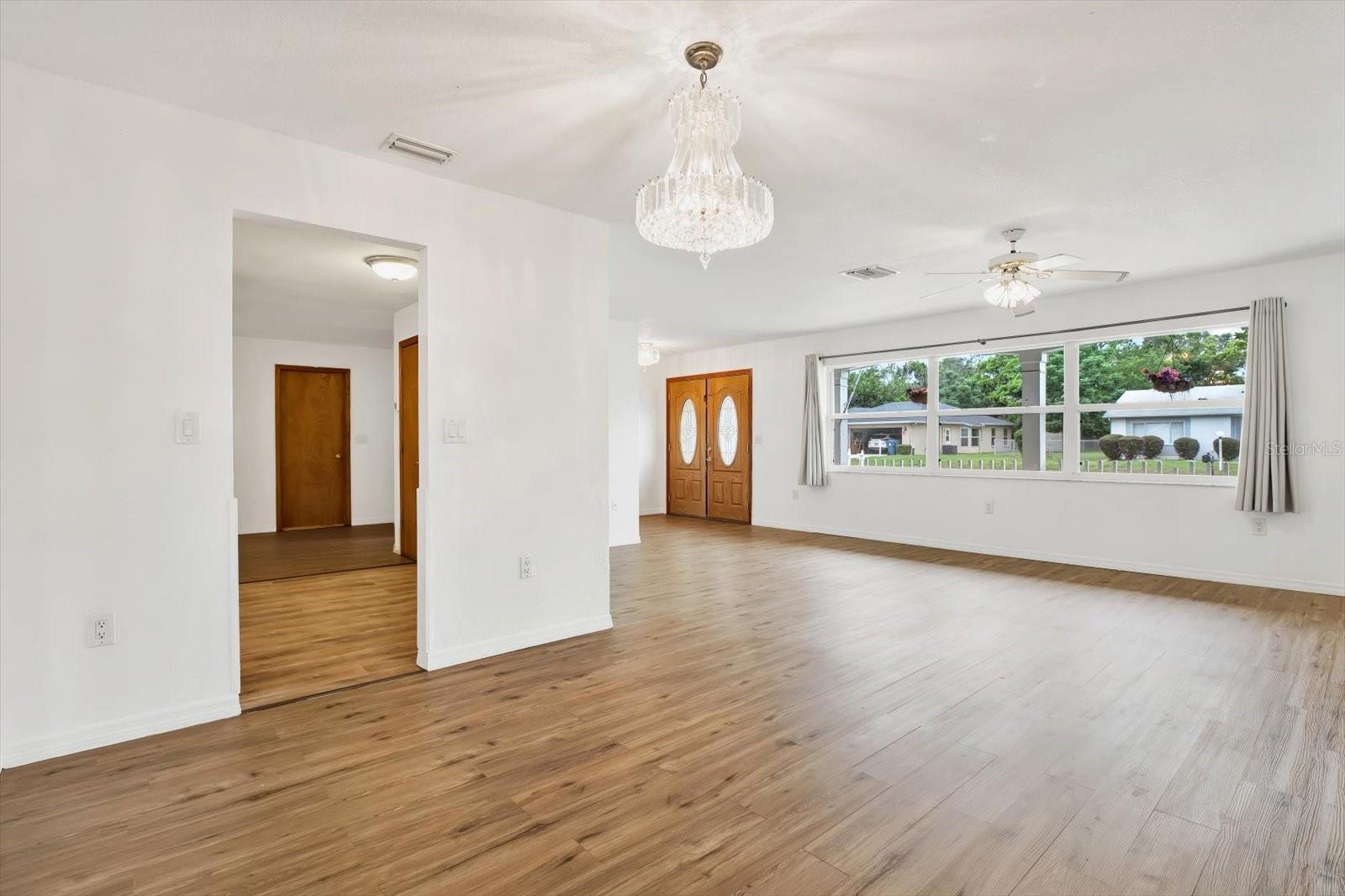 Image 11 of 34 For 6288 Airmont Drive
