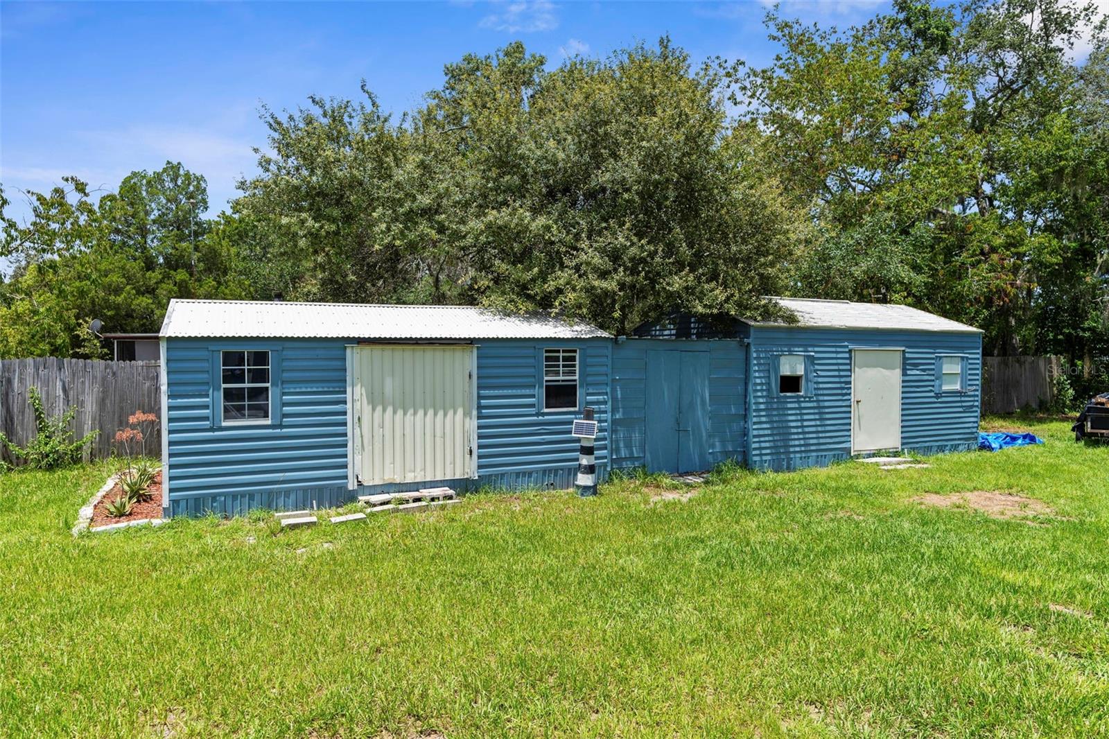 Image 22 of 26 For 9725 Dick Street
