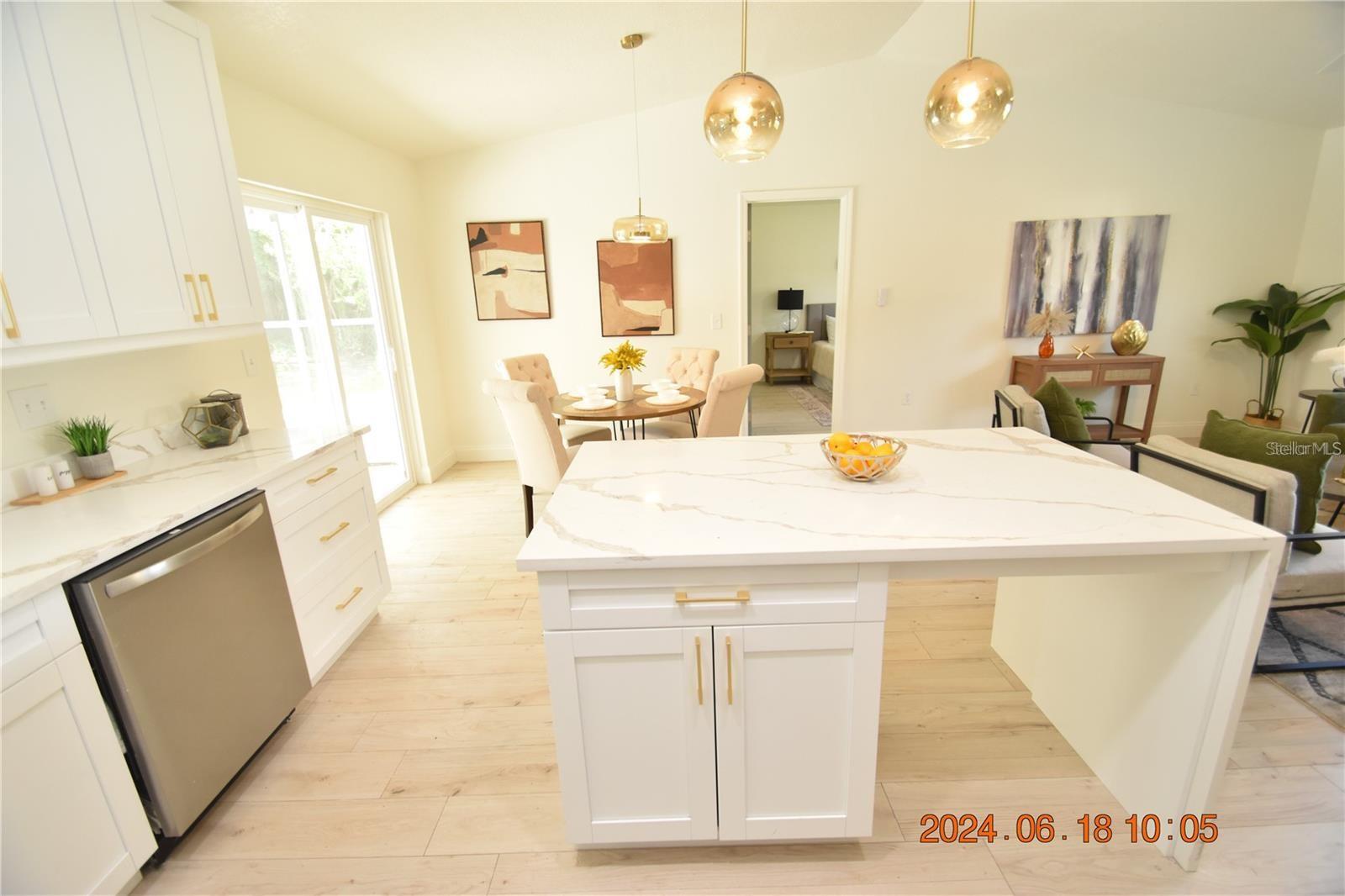 Image 11 of 60 For 11065 Linden Drive