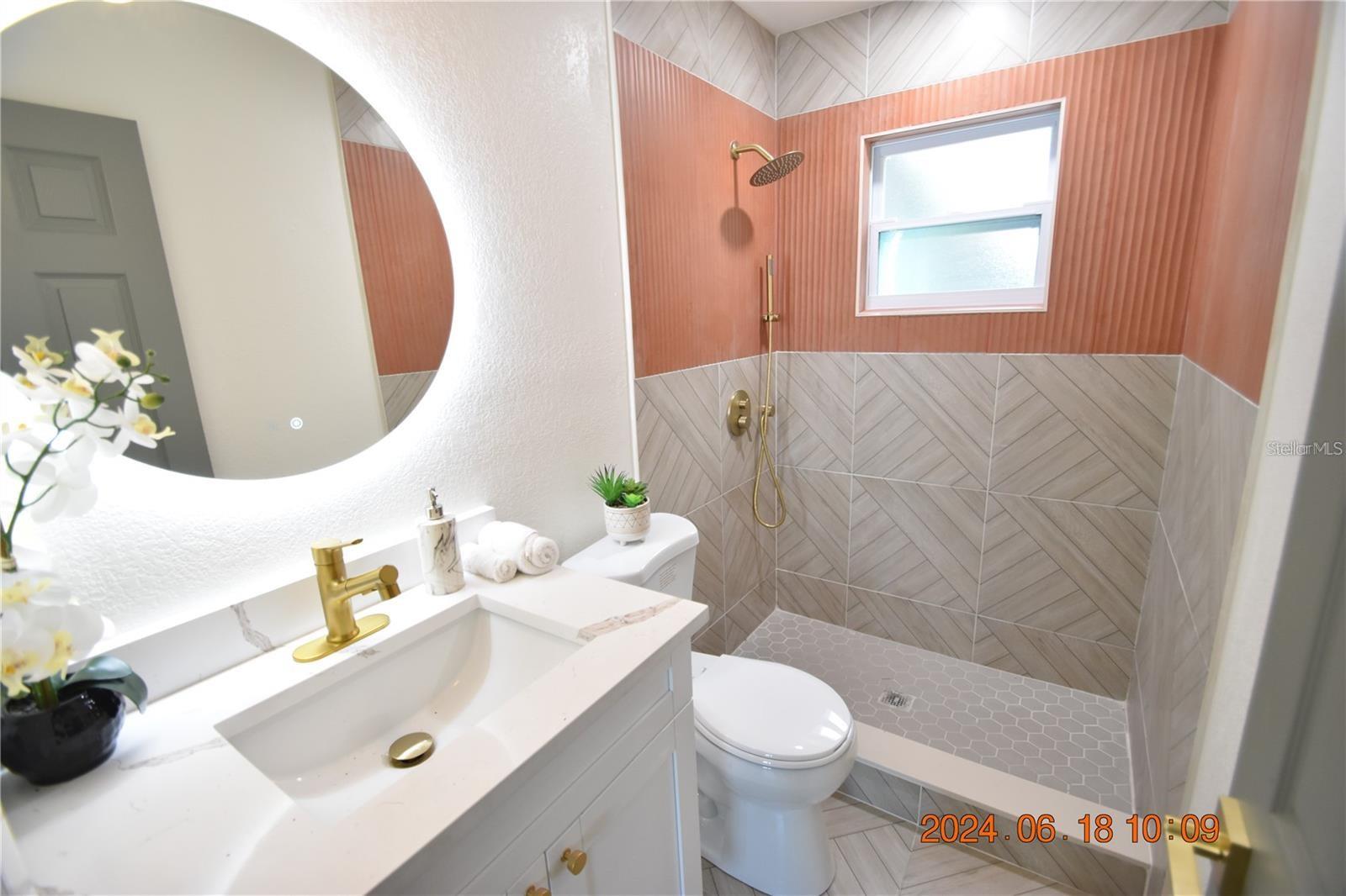 Image 13 of 60 For 11065 Linden Drive