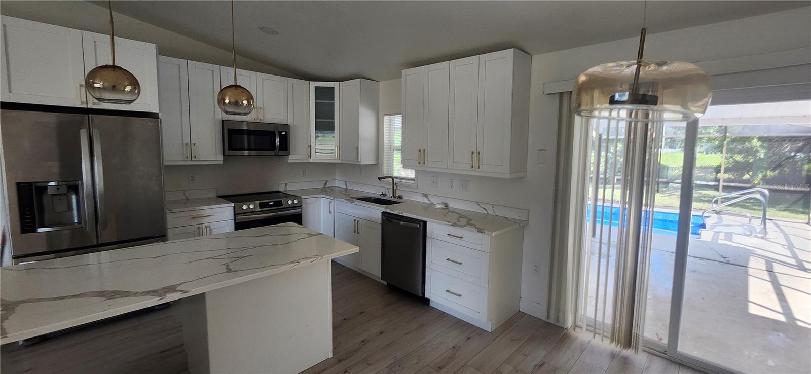 Image 38 of 60 For 11065 Linden Drive