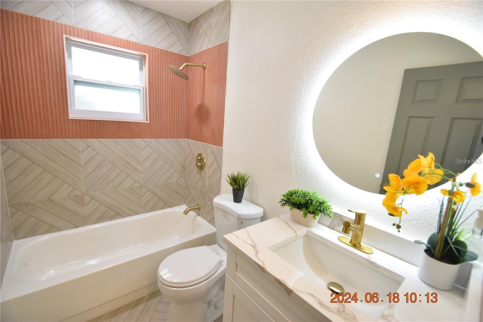 Image 4 of 60 For 11065 Linden Drive