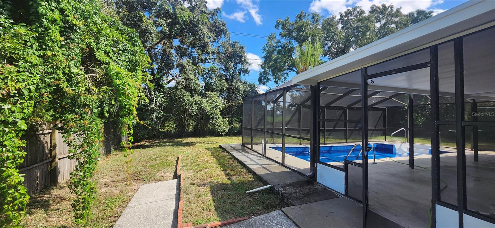 Image 44 of 60 For 11065 Linden Drive