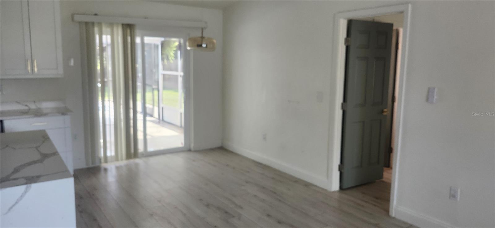 Image 48 of 60 For 11065 Linden Drive