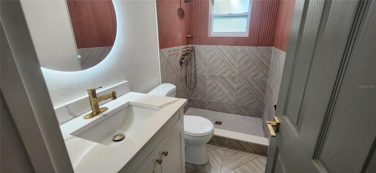 Image 50 of 60 For 11065 Linden Drive