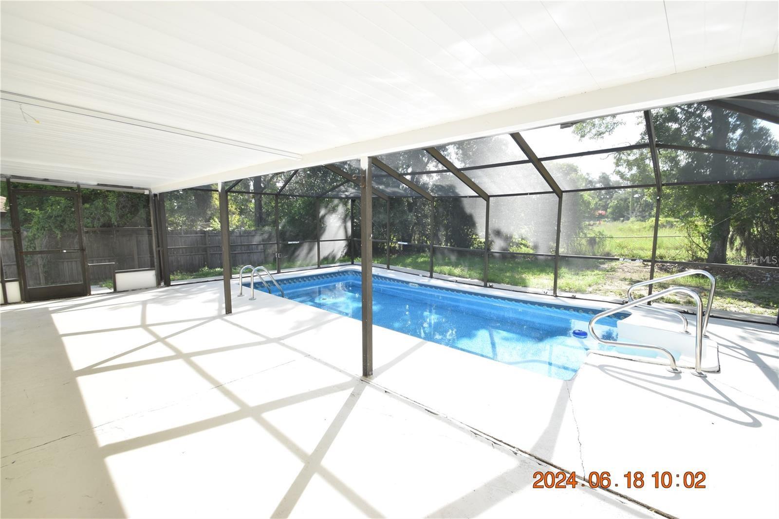 Image 7 of 60 For 11065 Linden Drive