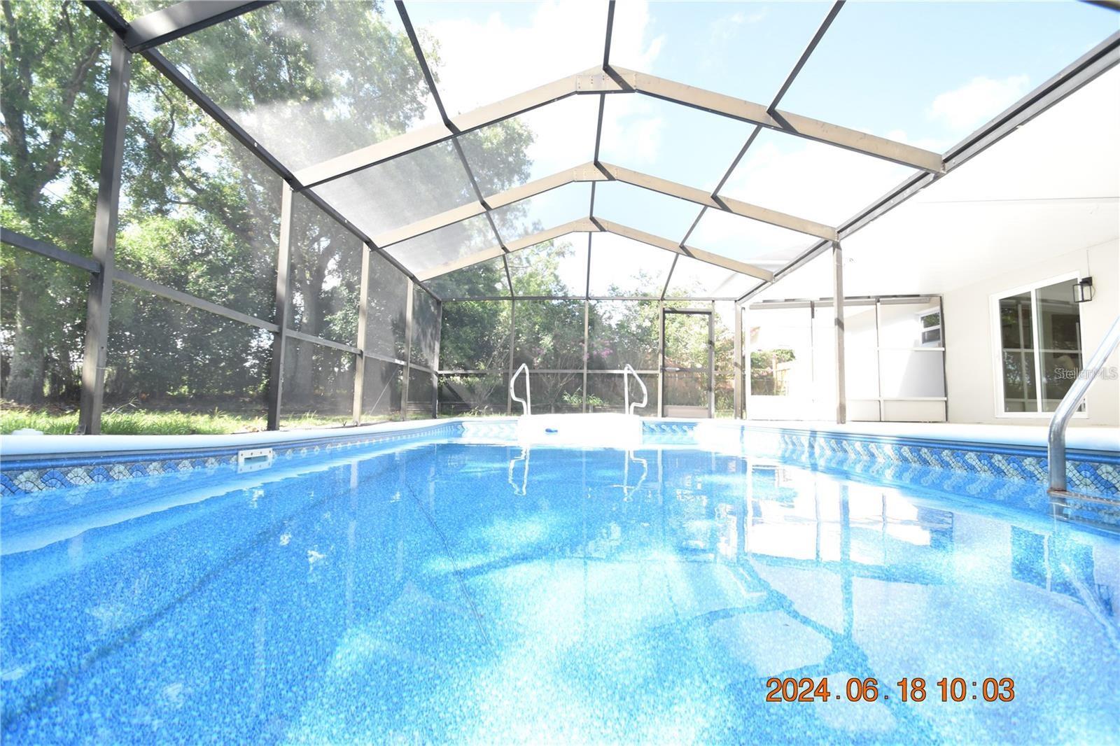 Image 9 of 60 For 11065 Linden Drive