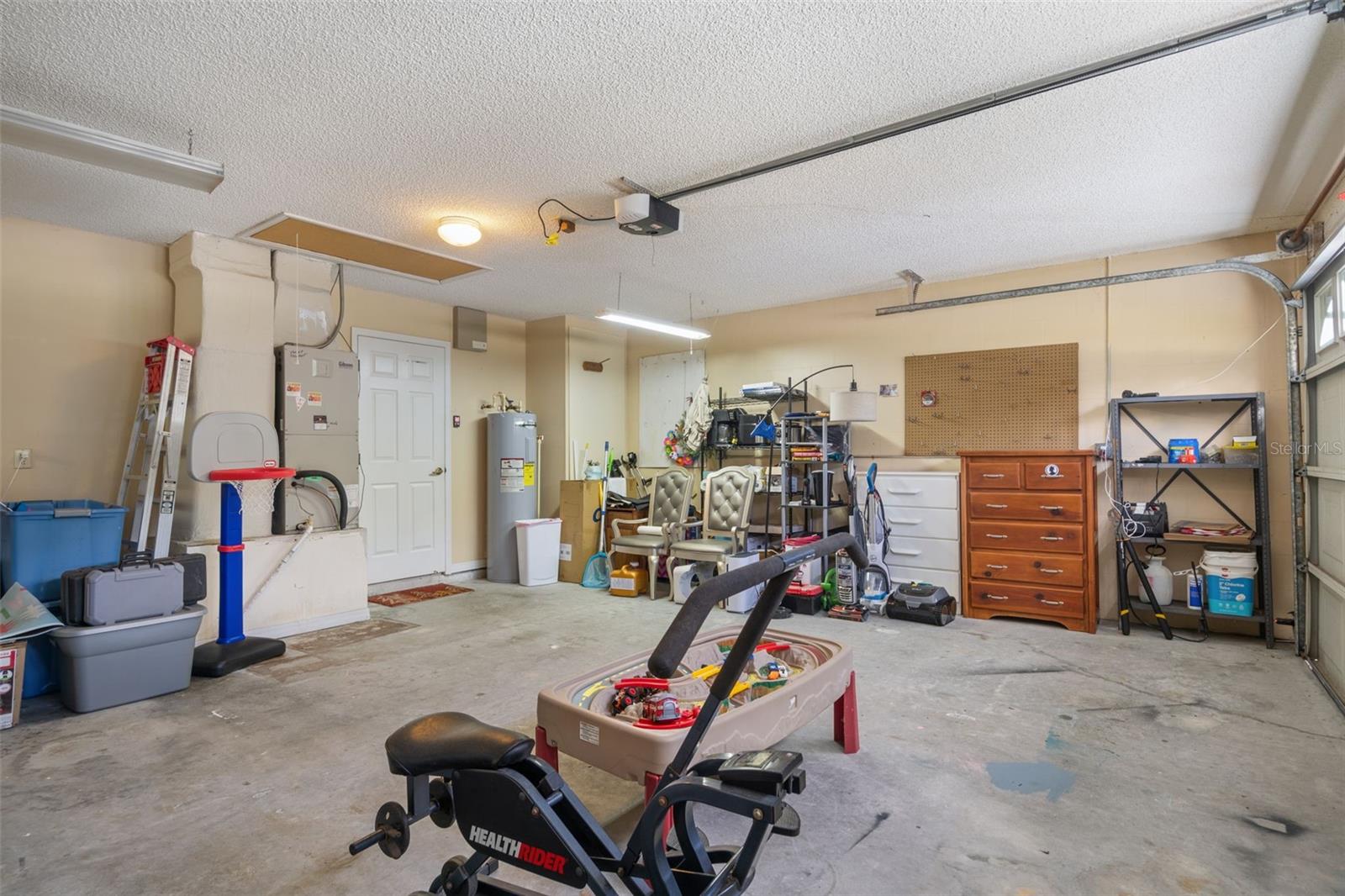 Listing photo id 41 for 33457 Westwood Drive