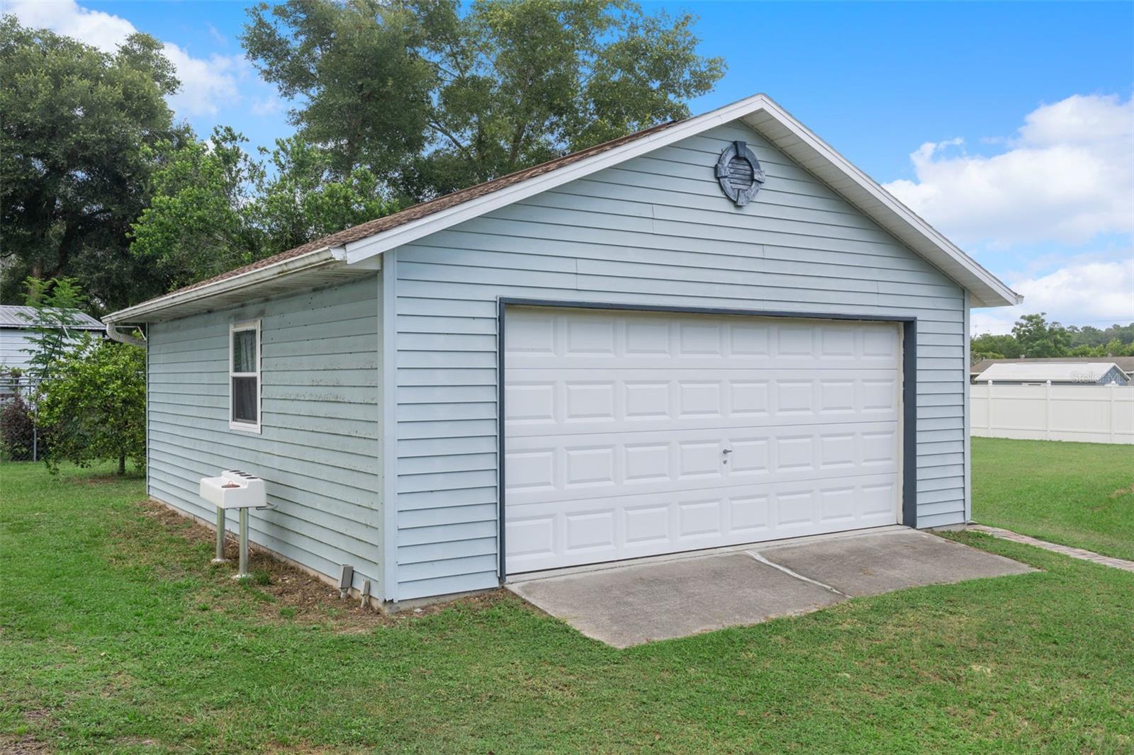 Listing photo id 47 for 33457 Westwood Drive