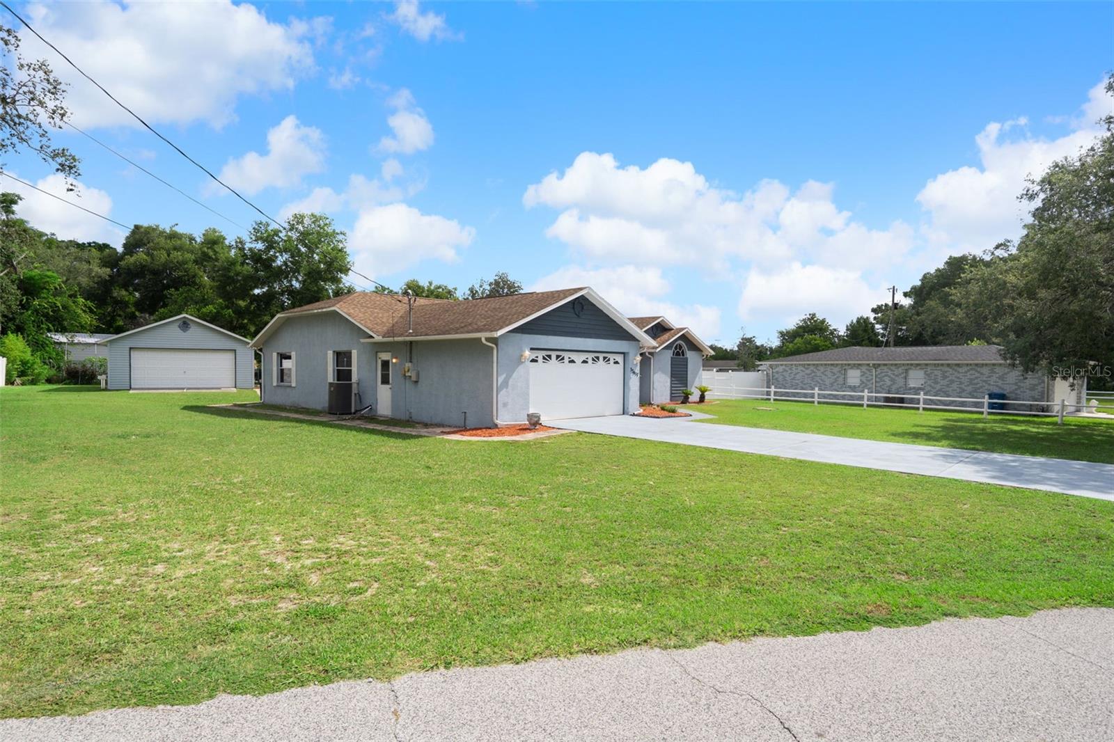 Listing photo id 55 for 33457 Westwood Drive