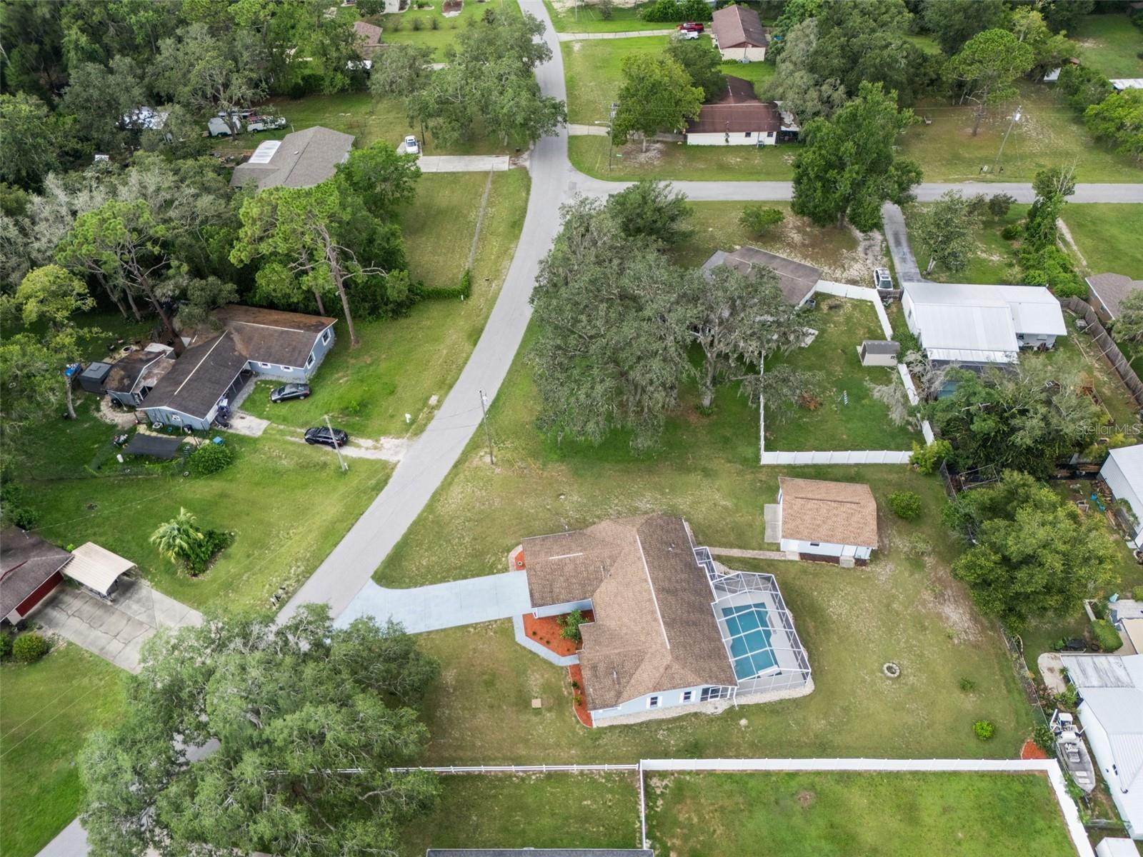 Listing photo id 57 for 33457 Westwood Drive