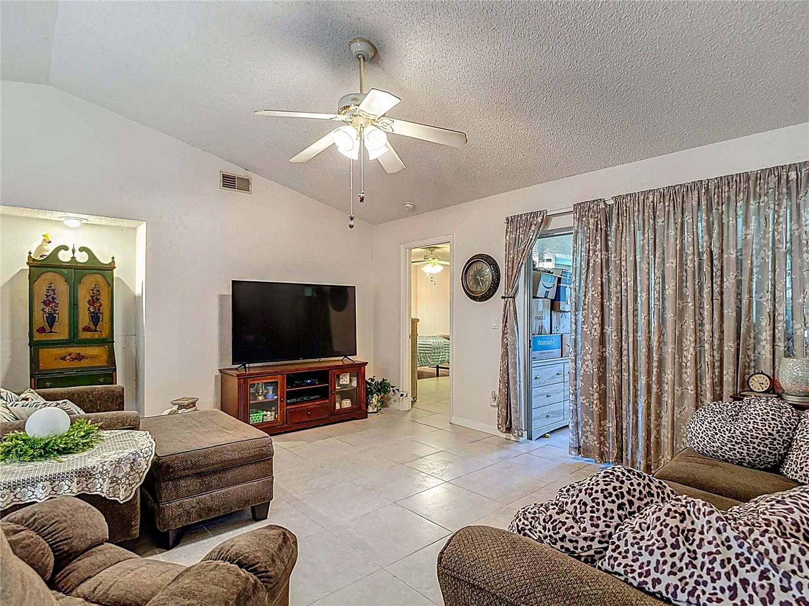 Image 14 of 48 For 7403 Heather Walk Drive