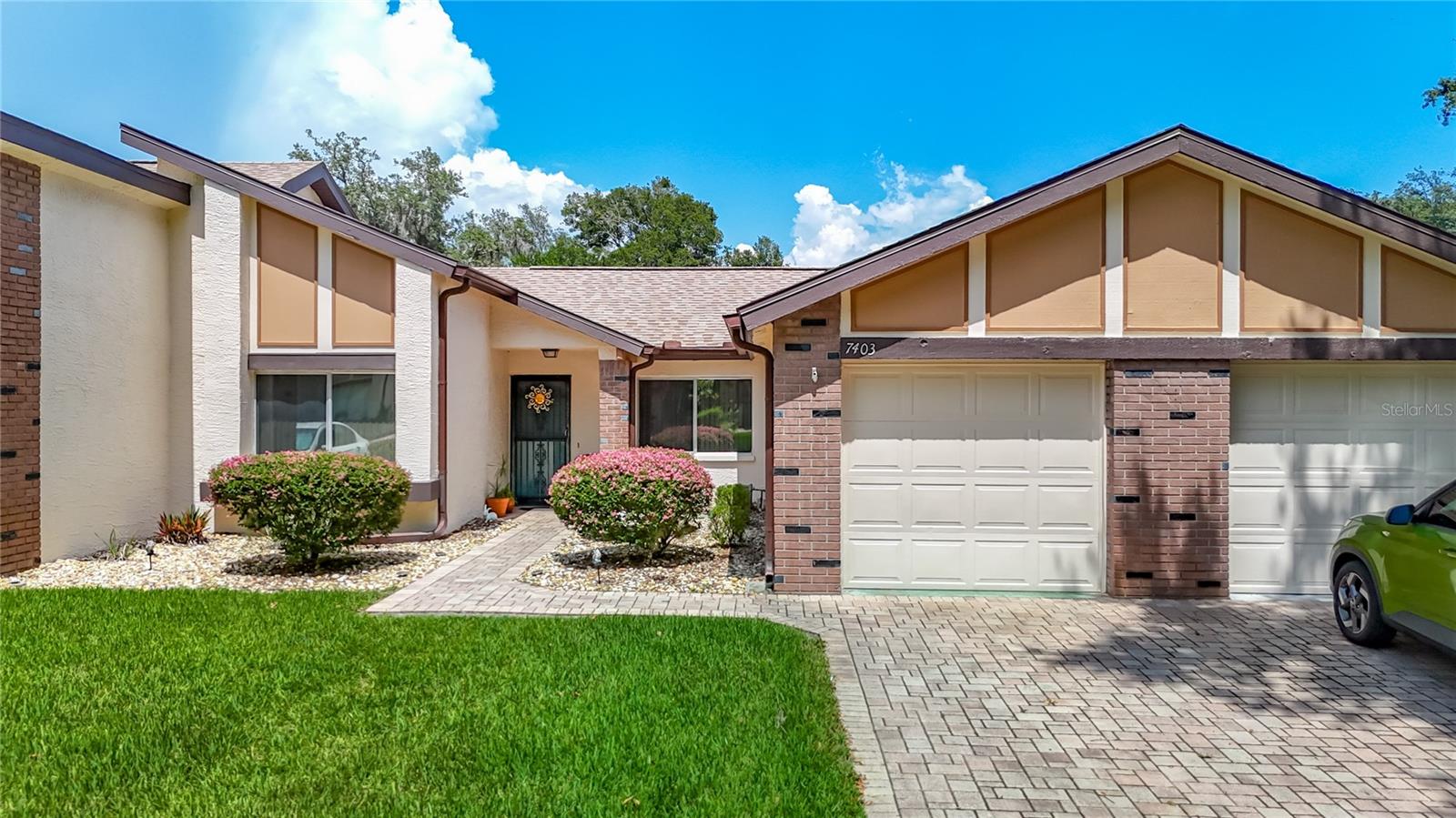 Image 5 of 48 For 7403 Heather Walk Drive