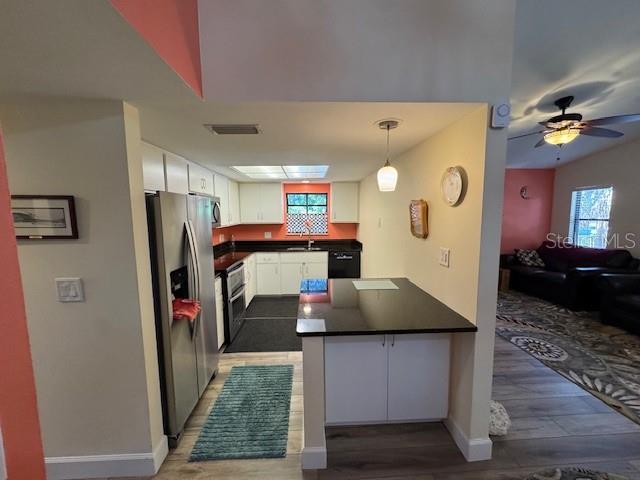 Image 11 of 41 For 300 Florida Avenue 600l
