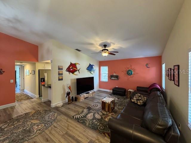Image 2 of 41 For 300 Florida Avenue 600l