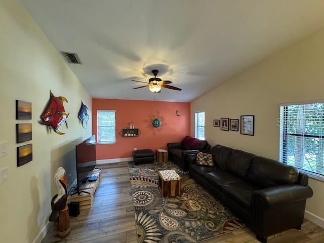 Image 3 of 41 For 300 Florida Avenue 600l