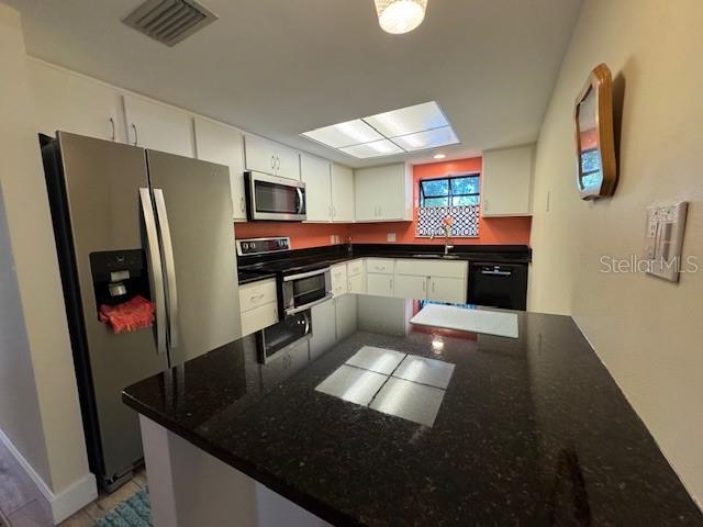 Image 7 of 41 For 300 Florida Avenue 600l
