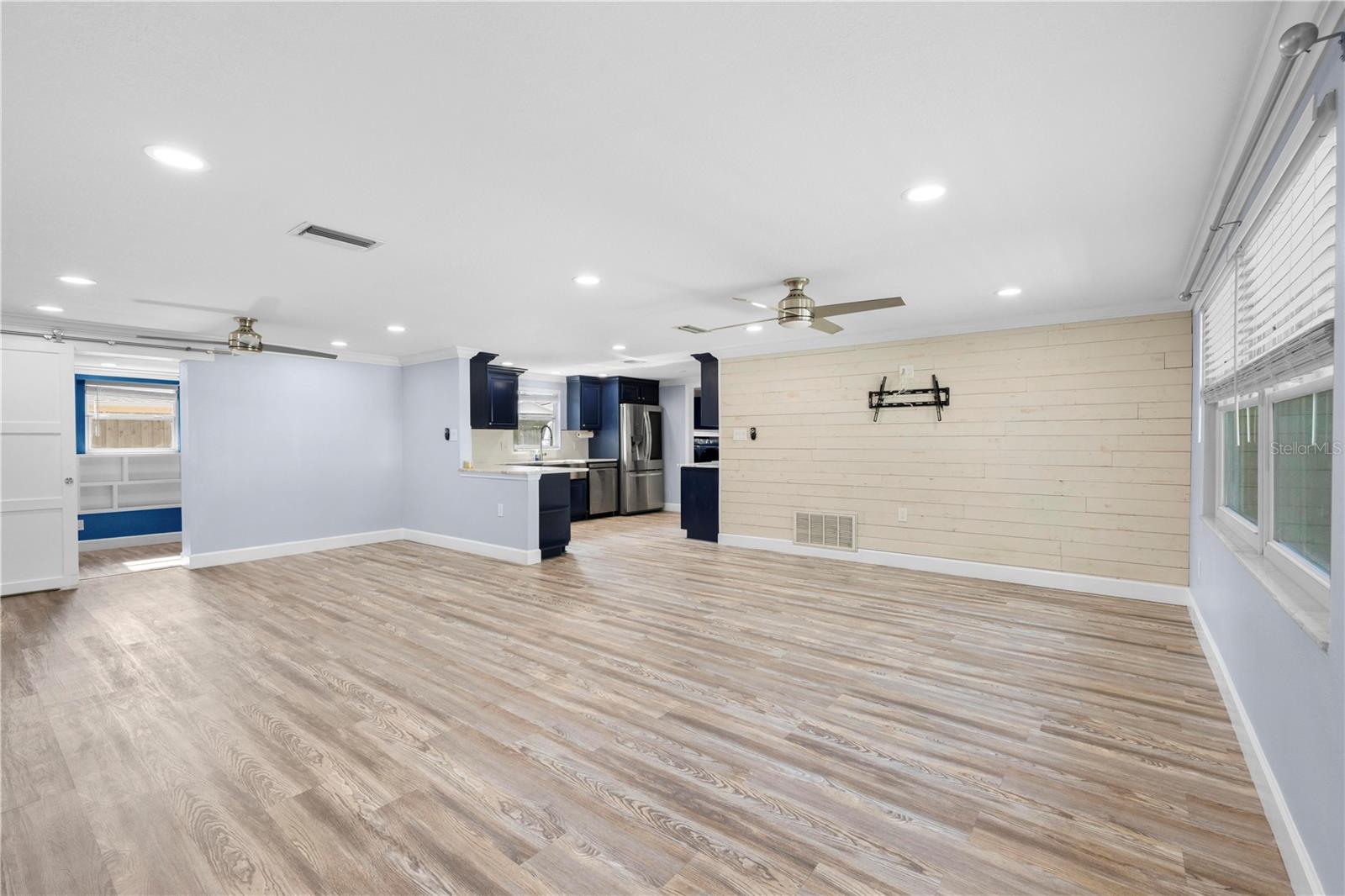Image 13 of 64 For 10824 Norwood Avenue