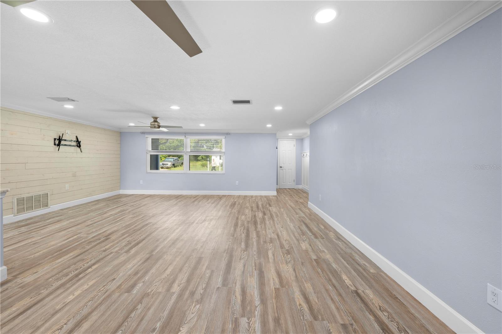 Image 19 of 64 For 10824 Norwood Avenue