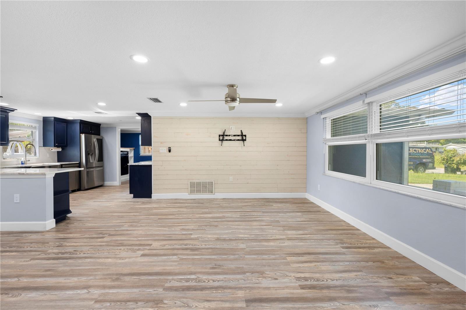 Image 3 of 64 For 10824 Norwood Avenue