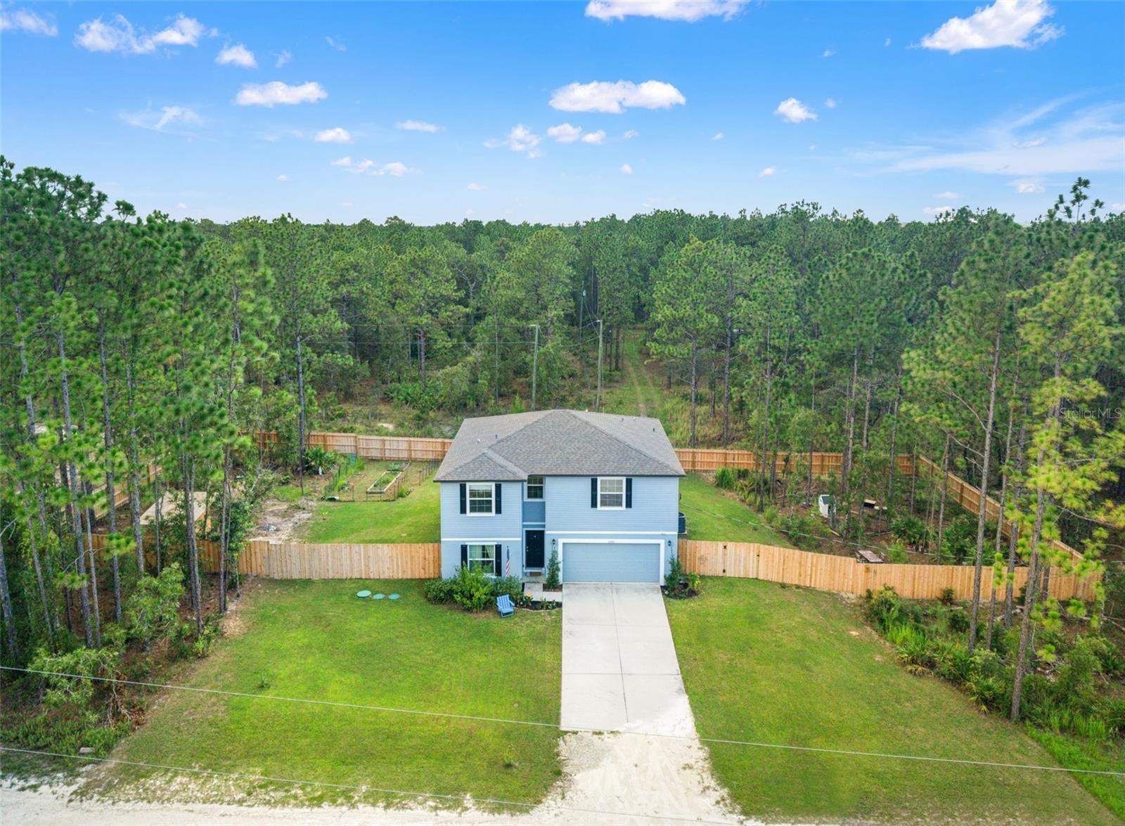 Image 4 of 49 For 11400 Chickadee Road