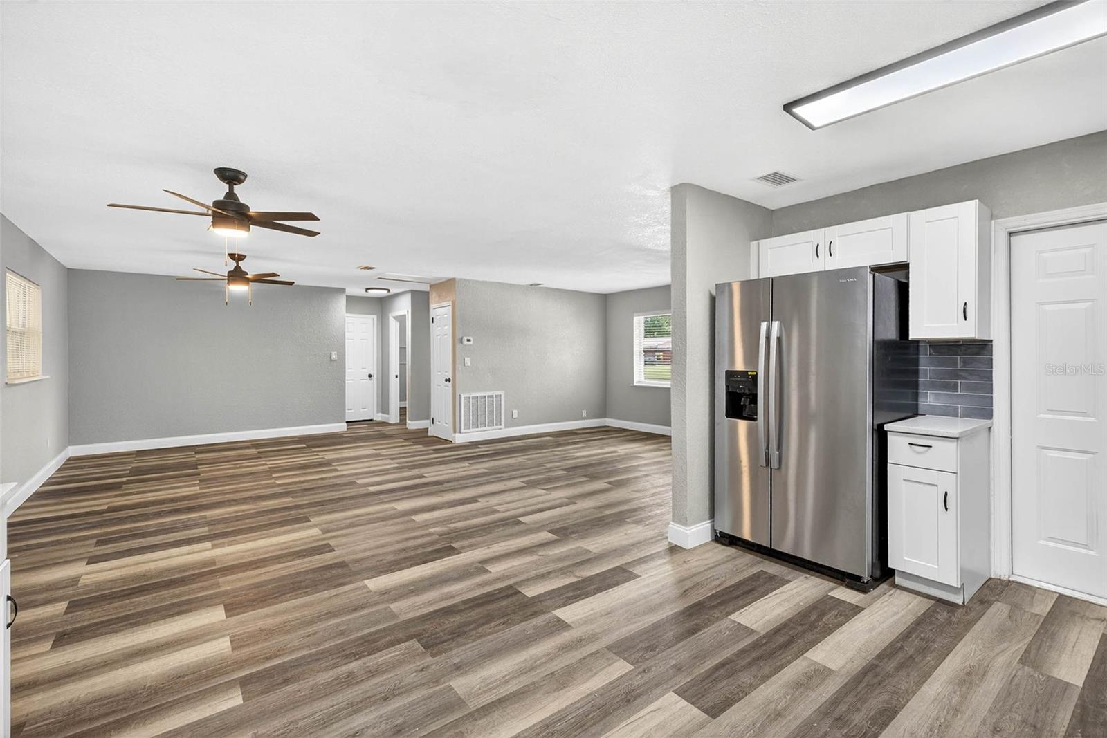 Image 11 of 30 For 6965 21st Street N