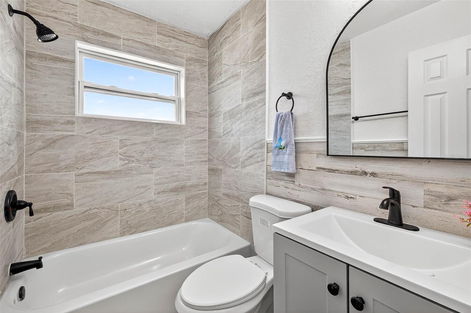 Image 17 of 30 For 6965 21st Street N