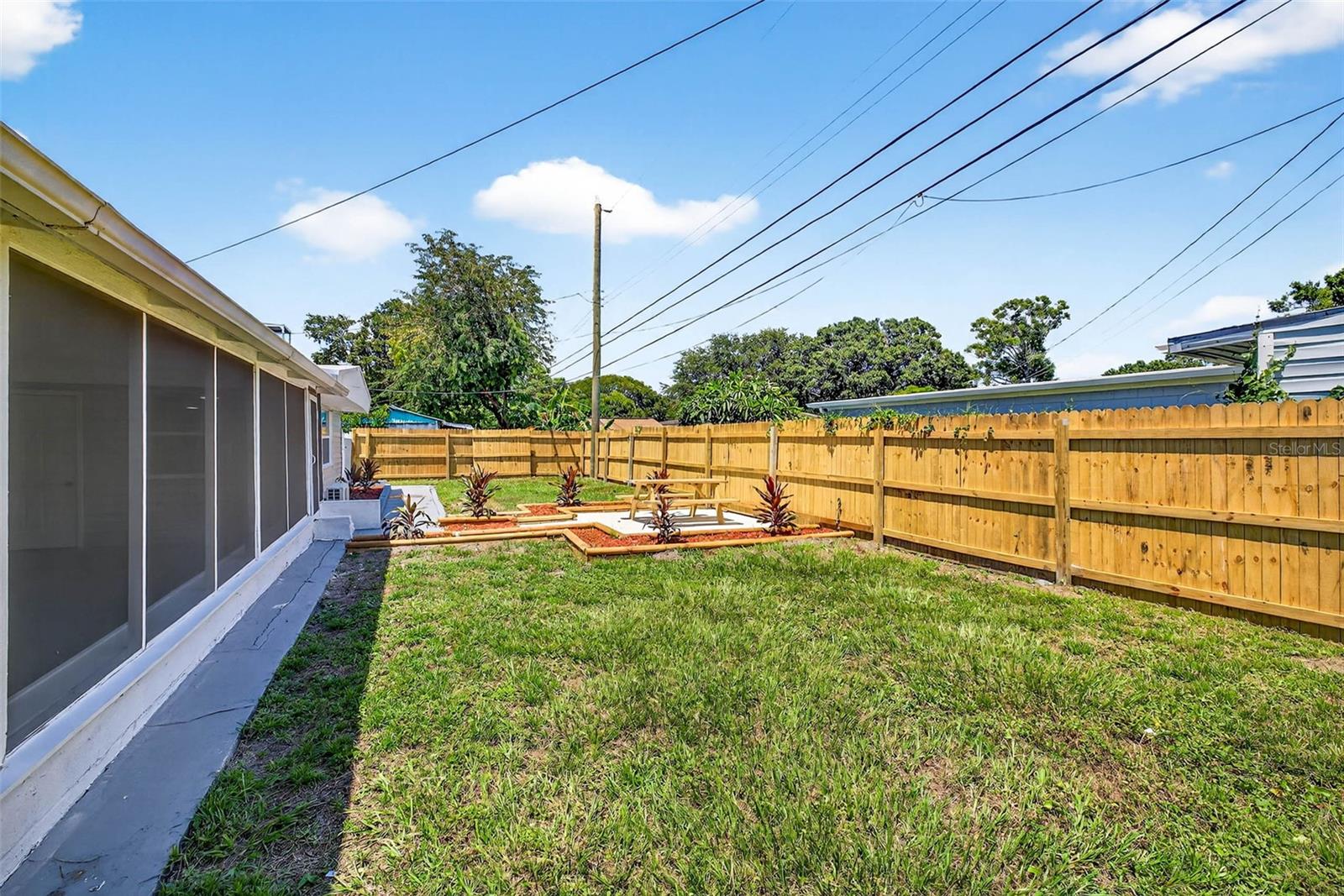 Image 28 of 30 For 6965 21st Street N
