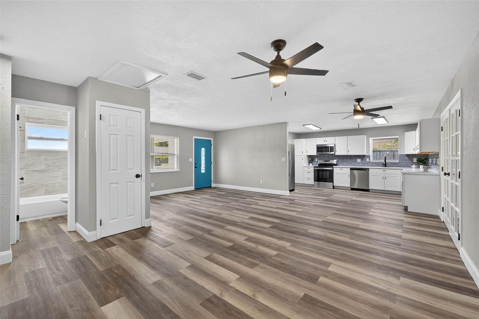 Image 6 of 30 For 6965 21st Street N