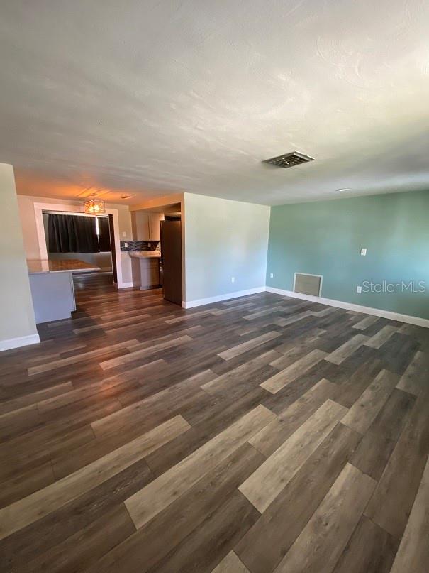 Image 3 of 18 For 6220 Glenwood Drive