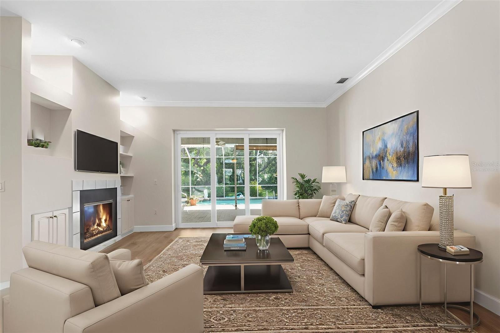 Listing photo id 8 for 14025 Warm Springs Court