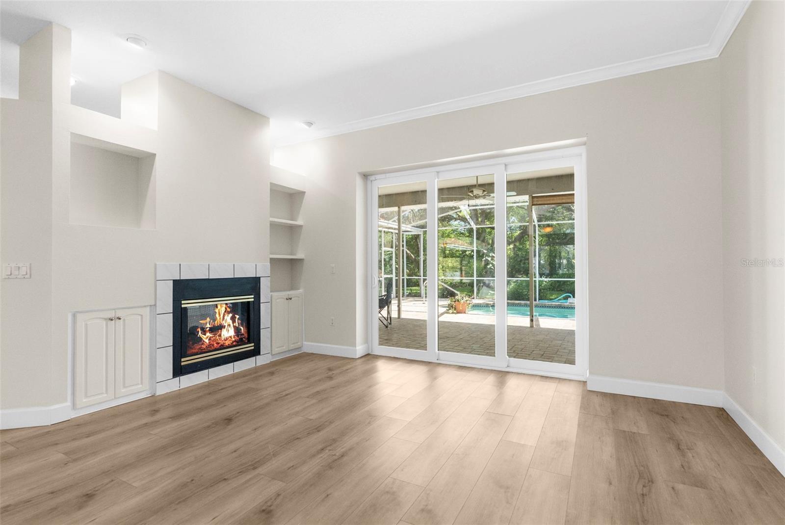 Listing photo id 10 for 14025 Warm Springs Court