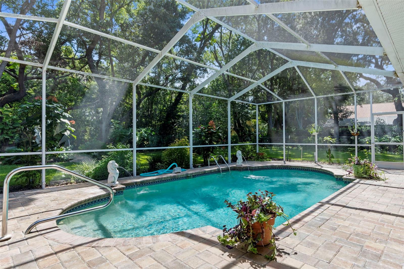 Listing photo id 1 for 14025 Warm Springs Court