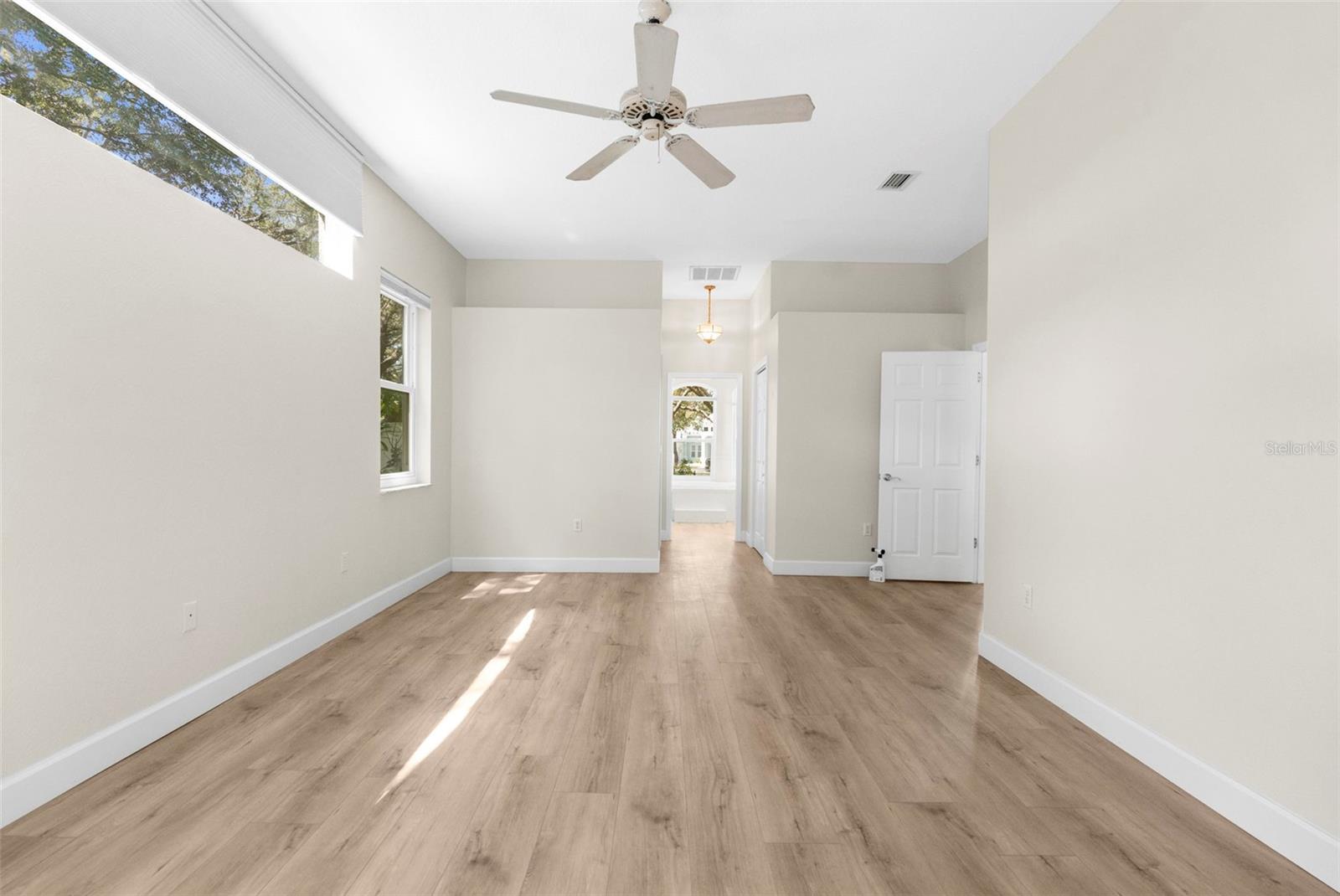 Listing photo id 28 for 14025 Warm Springs Court
