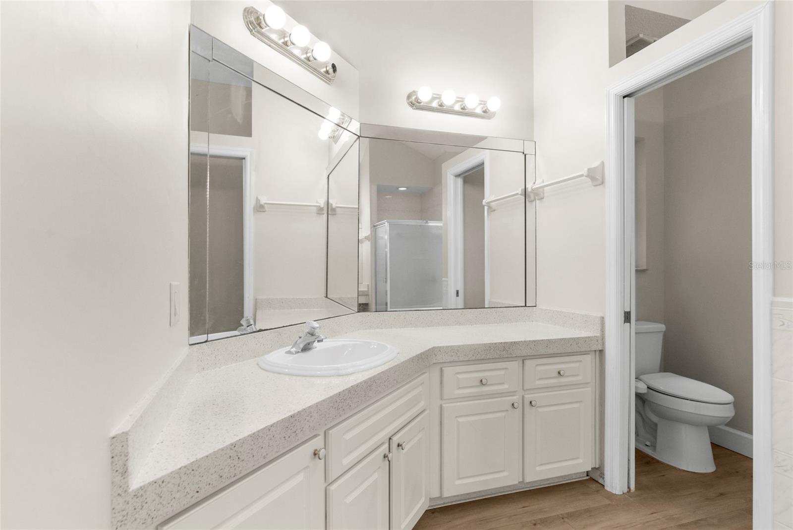 Listing photo id 30 for 14025 Warm Springs Court