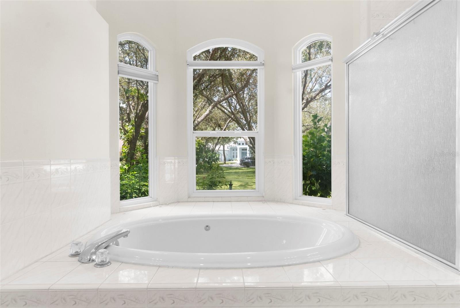Listing photo id 33 for 14025 Warm Springs Court
