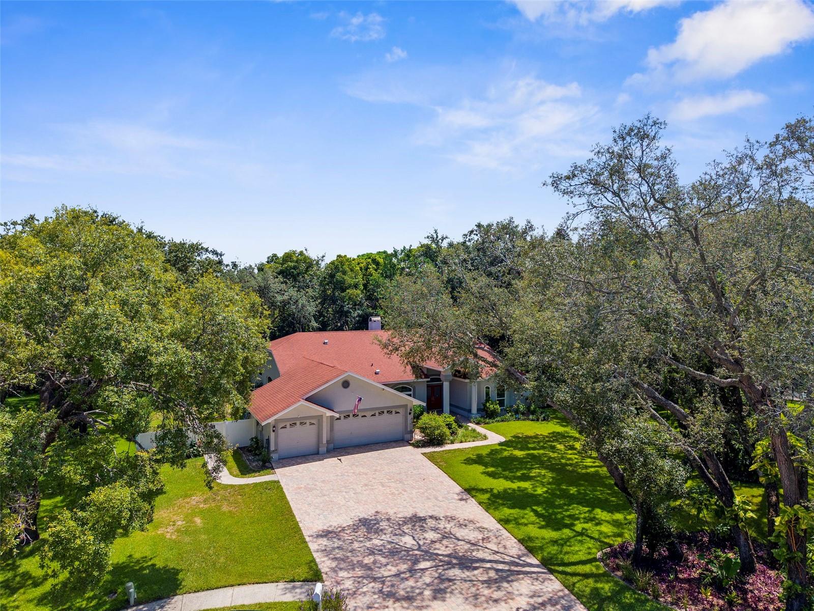 Listing photo id 2 for 14025 Warm Springs Court