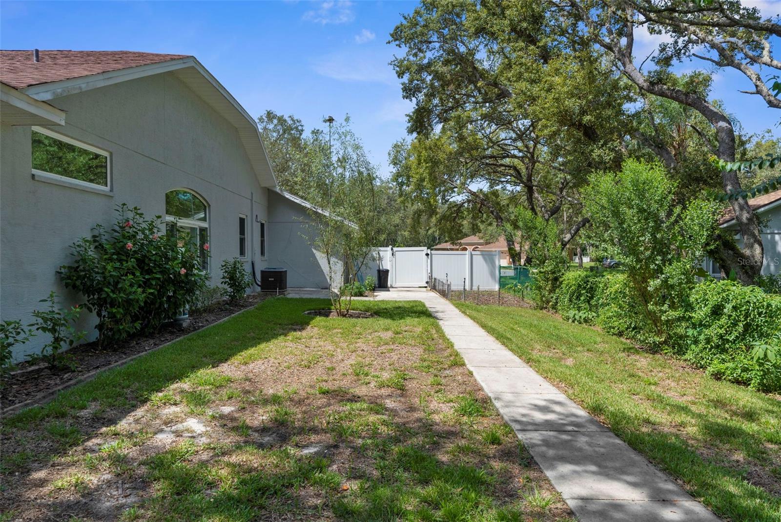Listing photo id 51 for 14025 Warm Springs Court